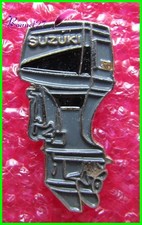 Pin's Moteur de Bateau Zodiac