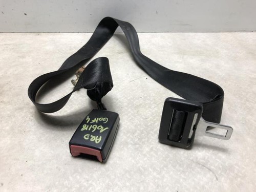 Attache ceinture arriere droit