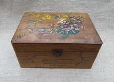 BOÎTE À BIJOUX EN BOIS