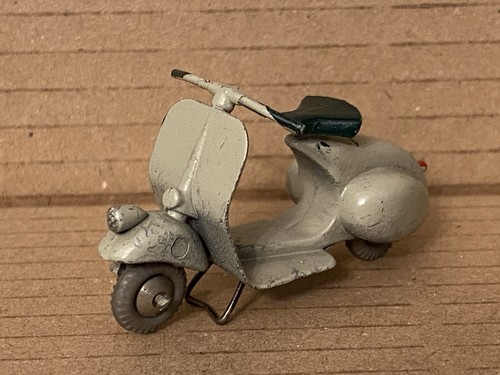Rare scooter miniature vespa - rare,