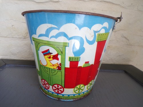 Ancien seau plage made in - de,