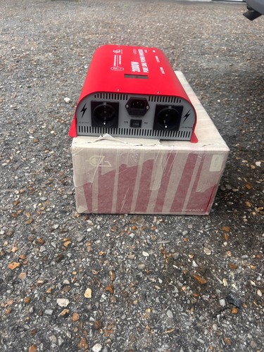 Convertisseur 12v 220v - 12v,