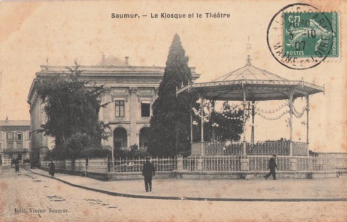 Saumur kiosque et le - kiosque,