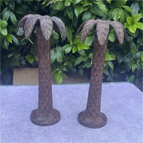 Deux jolies bougeoirs métal