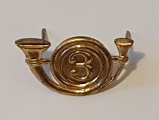 ARMEE BELGE  - INSIGNE DE BERET MILITAIRE  - 3e REGIMENT DE CHASSEUR A PIED  -