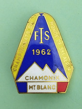 insigne émaillé AUGIS - FIS