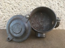 Ancienne boîte de dérivation électrique / En fonte / Déco industrielle