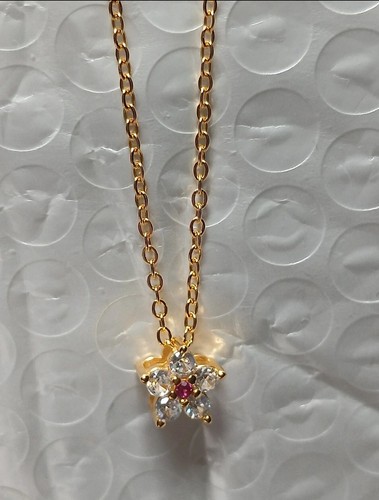 Collier avec pendentif fleur