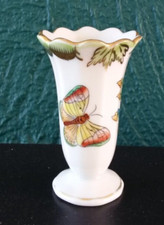 vase miniature en porcelaine herend hungary