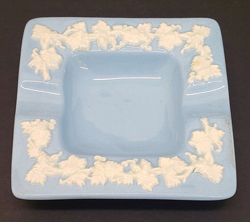 Wedgwood cream lavender - cream,