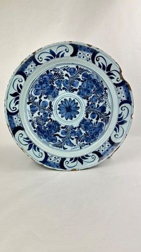 Grand plat faience - plat, 18ème