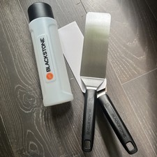 Blackstone Squeeze Bottle And 2 Griddle Spatulas