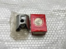 HONDA RS125 NF4 Genuine Piston NOS