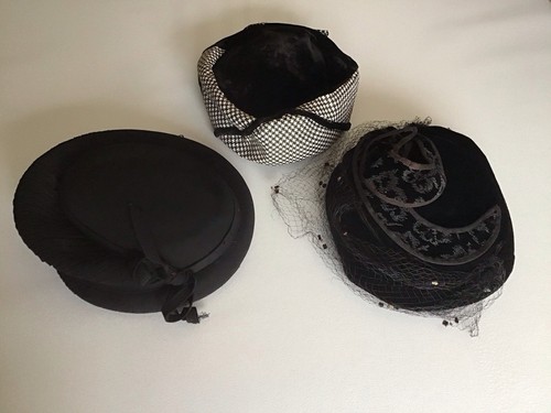 Lot anciens chapeaux - lot,