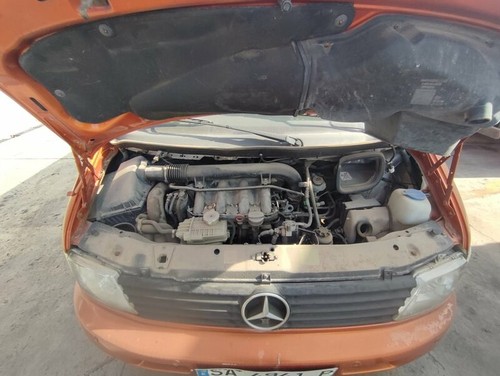 Grille gauche capot mercedes - grille,