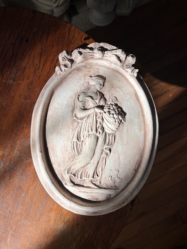 Relief plâtre plaque - relief,