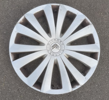 1 enjoliveur Citroen C4