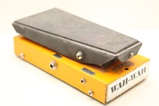 GEORGE DENNIS - Pedale guitare