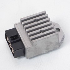 Régulateur redresseur de