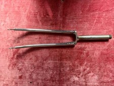 Fourche 178mm en acier pour