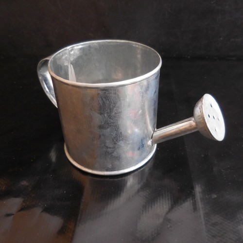 Arrosoir miniature zinc métal