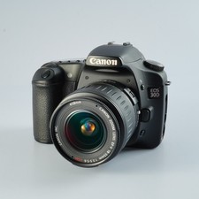 EXCELLENT Canon EOS 30D + EF-S 18-55mm F/3.5-5.6 USM + CF 2GB Digital SLR Camera
