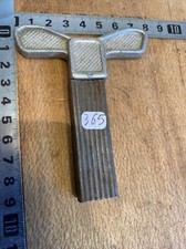 (n° 365 ) Outil de Cuisine