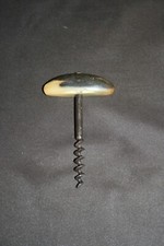 Tire-bouchon ancien avec