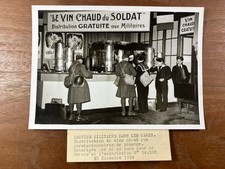 Hot Wine Soldat Gare 1939 Press Photograph Meurisse Mondial Rol WW2