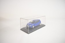 Minichamps 1/43 Volkswagen VW Golf R32 - Blue - 2005 Dealer Edition