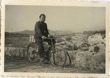 ANTIQUE PHOTO - VINTAGE SNAPSHOT - MEN'S FASHION BICYCLE BIKE - BIKE BIKE
