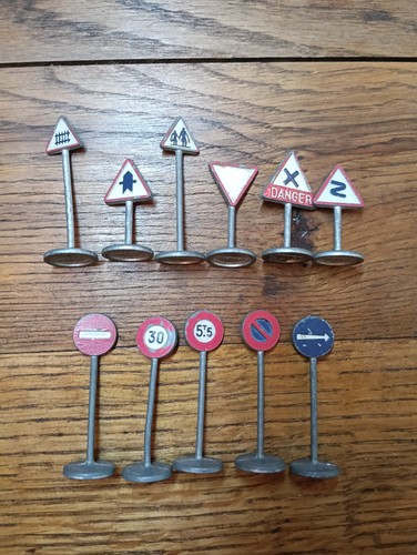 Dinky toys panneaux de - toys,