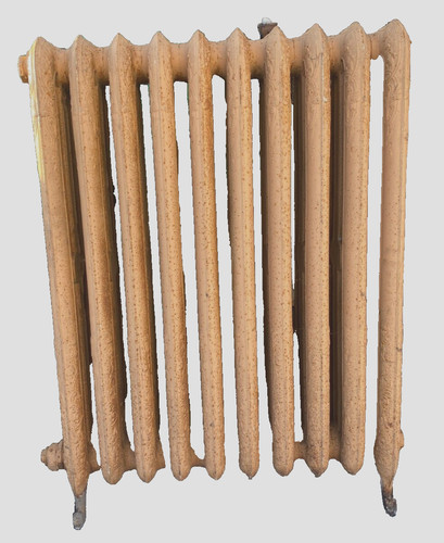 Radiateur ancien sur pieds - , a