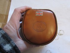 V GOOD VINTAGE LEATHERCRAFT ENGLAND FLEECE LEATHER TROUT FLY FISHING REEL CASE