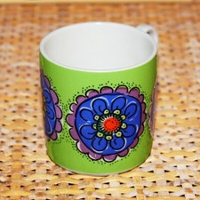 Vintage Villeroy & Boch Septfontaines Flower Small Coffee Mug Light Green Background