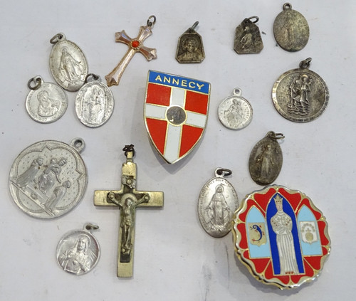 Lot médailles religieuses - de,