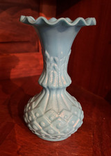 ancien vase en opaline bleu