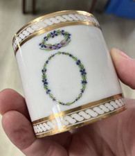 Belle Tasse Collection