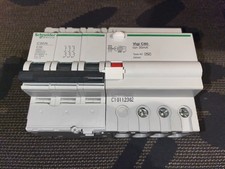 DISJONCTEUR DIFFERENTIEL TRIPHASE 32A 30mA COURBE C, SCHNEIDER ELECTRIC 32AMPERE