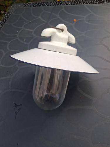 Ancienne lampe émaillée - ancienne,