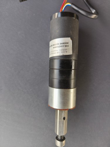Moteur roue robot tondeuse