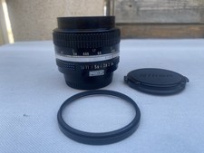 —-NIKON-NIKKOR 50mm 1.4