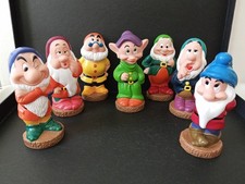 VINTAGE   FIGURINES LES 7