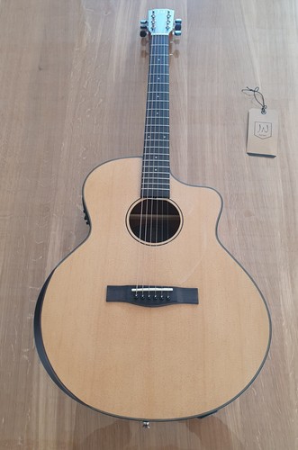 Guitare électro acoustique - guitare, électro-acoustique