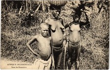 PC ETHNIC NUDES UNDER BANANA TREES WEST AFRICA (a62269)