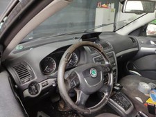 Planche de bord complete SKODA