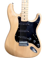 [Fender Japan] ST72-55