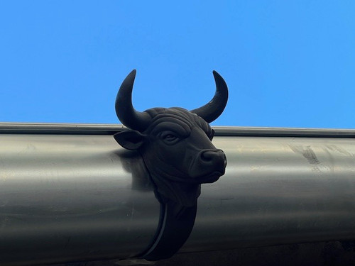Gargouille taureau résine - ,
