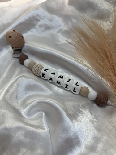 Attache tétine perles - à,