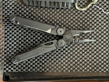 Leatherman Wave + With 2